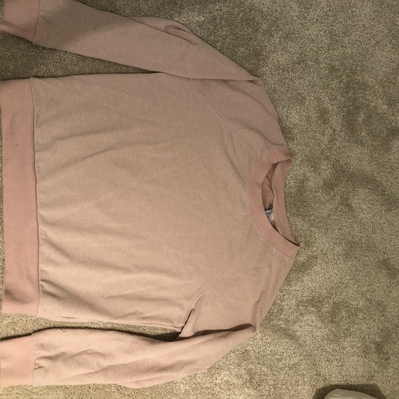 Bundle of Crewnecks and Hoodies - Picture 4 of 6